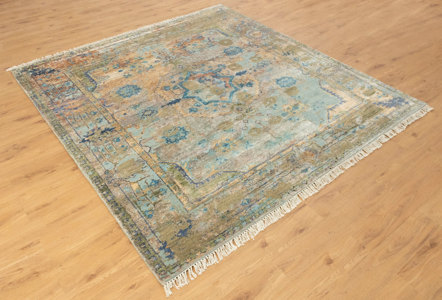 8x8.8Ft Medallion Traditional 100% Saree Silk Rug | Shritija Rugs | Rugs Online London